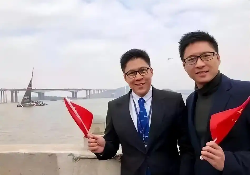 朱玲玲的烦恼:二儿子霍启山40岁未婚,小儿子霍启仁35岁游戏人间