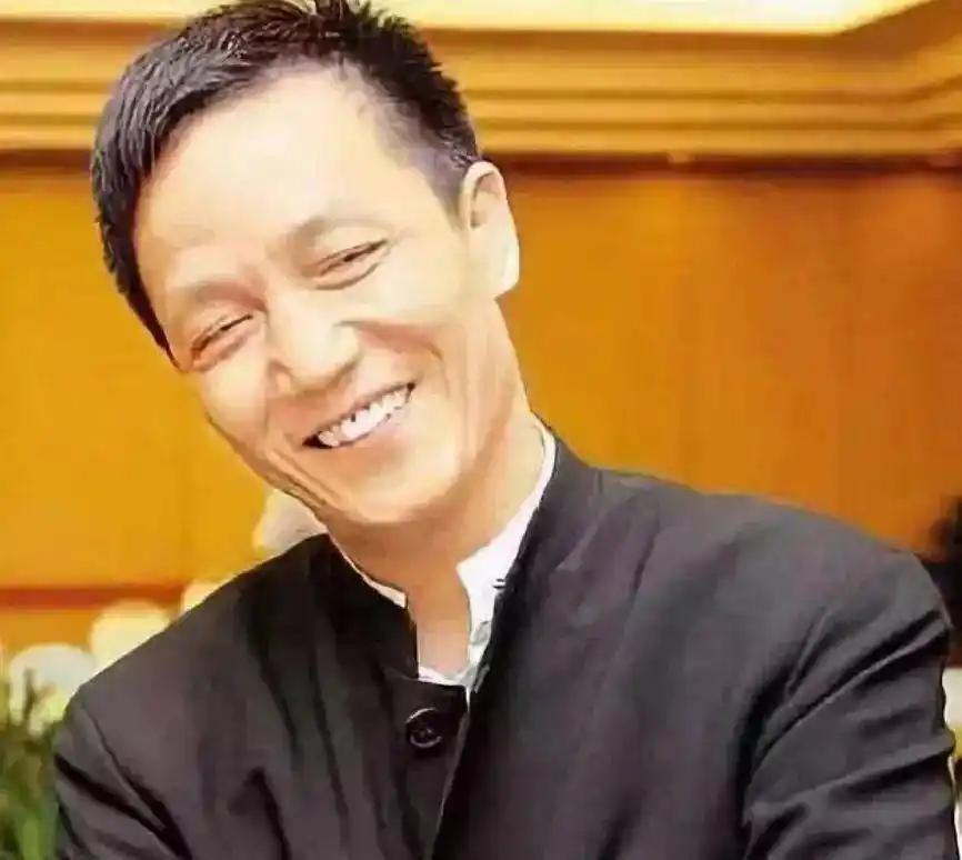 服刑16年赚30亿,一场生日宴6个主持人被封杀,周正毅什么来头_上海