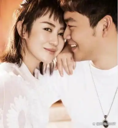 马丽嫁给比自己小11岁男友孩子出生老公细心照顾成为人生赢家