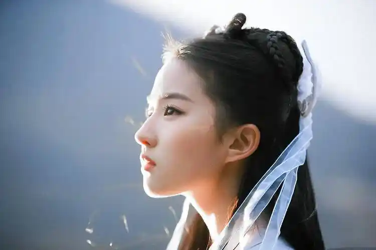 原创刘亦菲还不算顶级美女吗剧里面美人同框她几乎就没输过