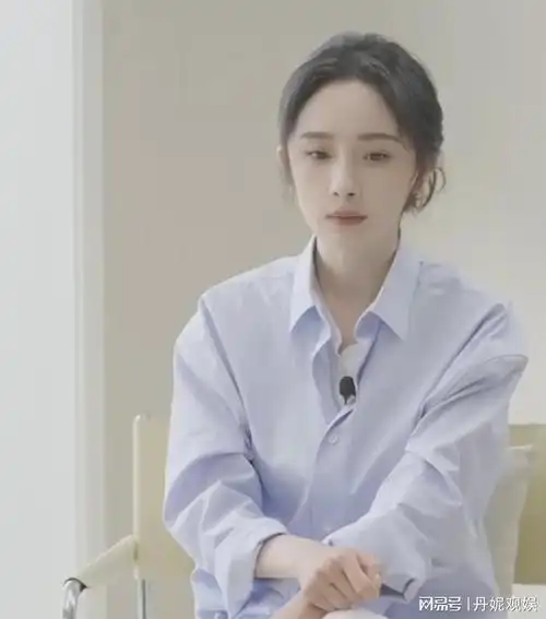 杨幂接受专访首谈和老东家分手原因回应3亿对赌回答太官方