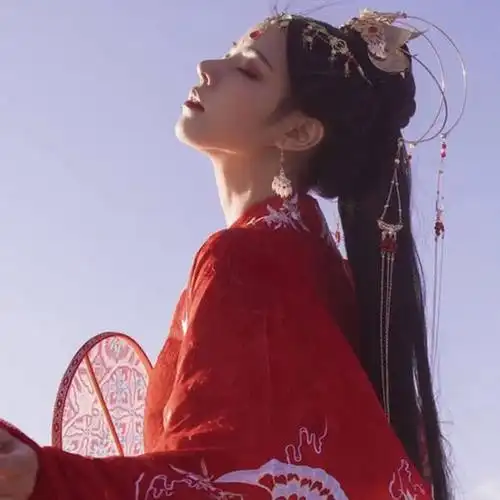 悠然古风红衣女生头像图片_单张头像_美头网