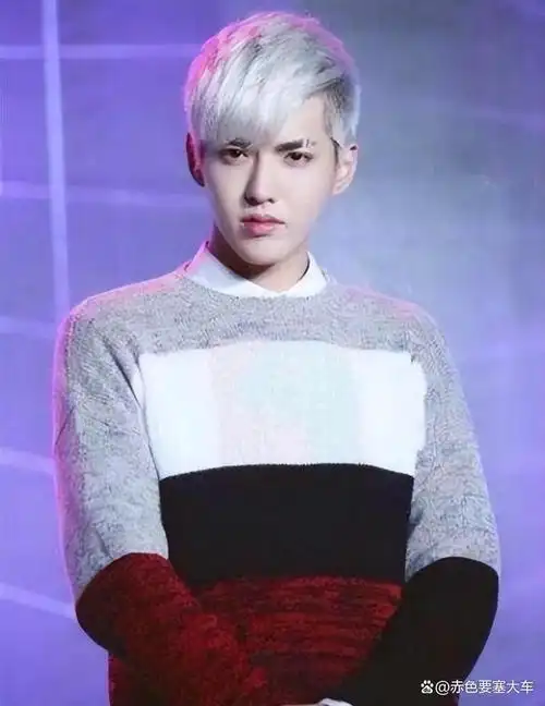 回归祖国后的吴亦凡勇往直前,所向无敌,几乎把所有女性的心灵都俘虏了