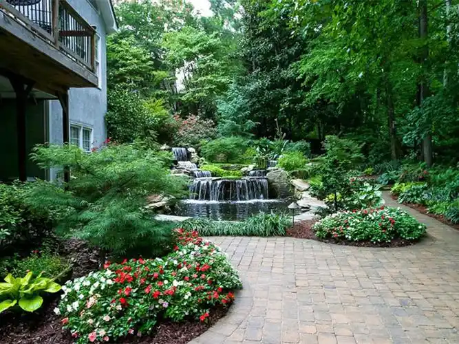 住宅小院的水景景观