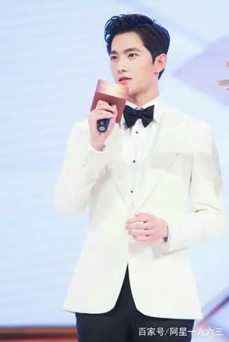 话不多说来看杨洋,高清晰度无死角美拍,嘤嘤嘤