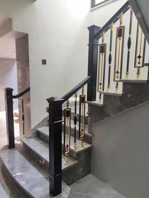 别墅楼梯扶手  #别墅设计  #别墅装修  #轻奢楼梯