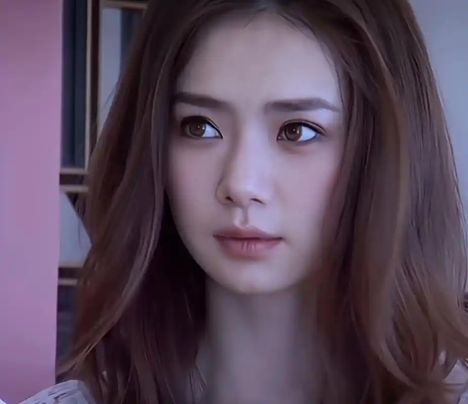 早期戚薇长发的甜美造型有被惊艳到