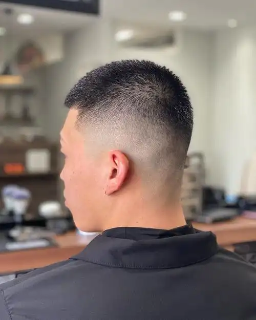 图片文章图片文章图片文章图片男士寸头一直都是大家比较喜欢的发型