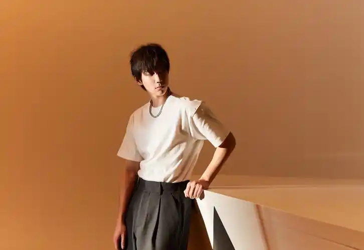 王一哲全新单曲上线高端买卖哲学开启声音电台