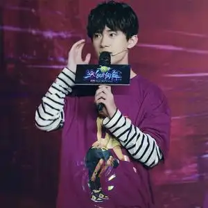 tfboys这就是街舞易烊千玺同款衣服短袖t恤男女紫色宽松情侣装夏