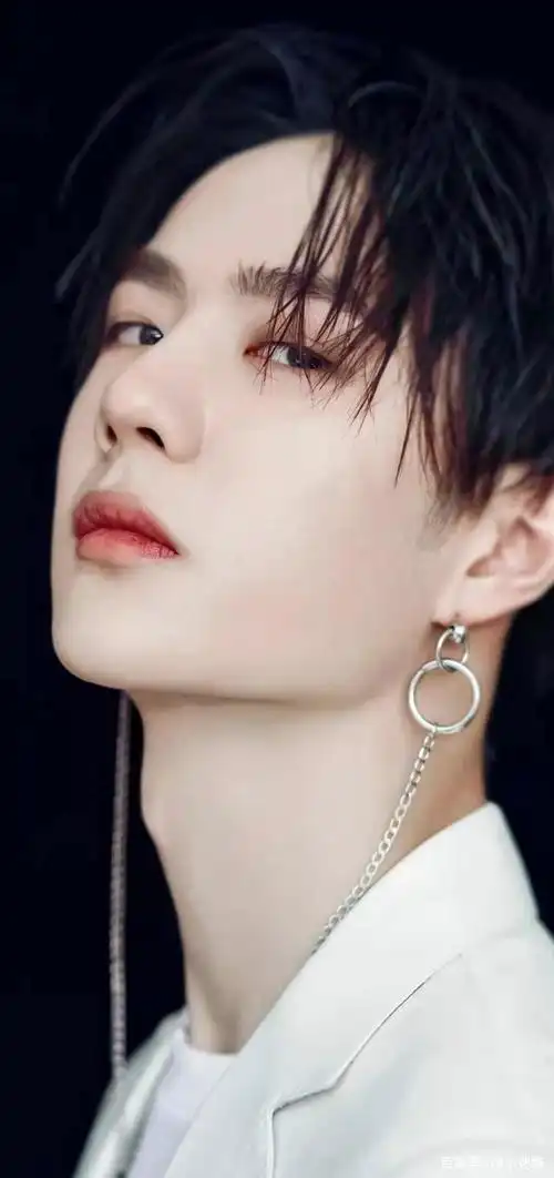 王一博超a图片,真的是太优越了