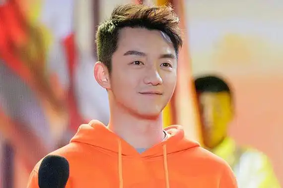 郑恺个人资料简介及图片