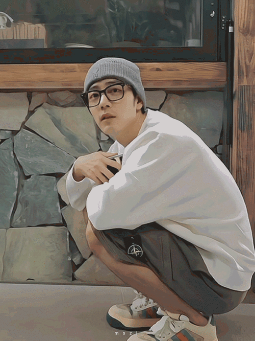 战超话#肖战工作室发重庆vlog了#  这是全世界最治愈的饭了[锦鲤附体]