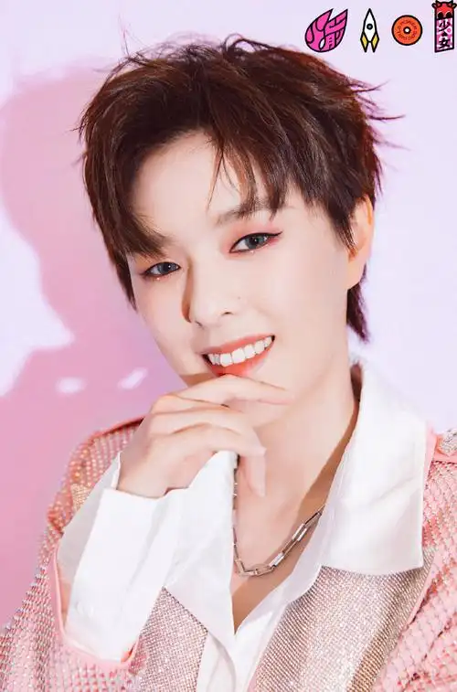 简介:火箭少女101粉嫩合体写真图片,分享一组火箭少女101图片给大家