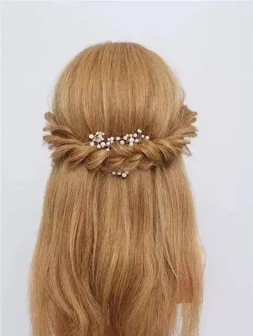 半扎发这样扎,简单又漂亮