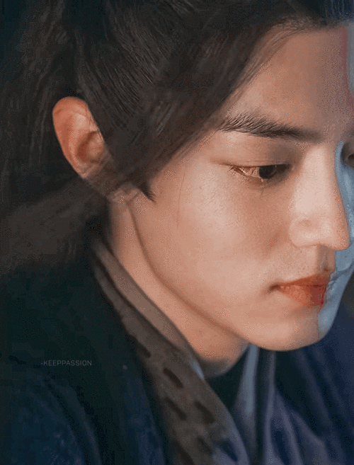 震惊!一小伙因哭的眼泪太大颗被人质疑?