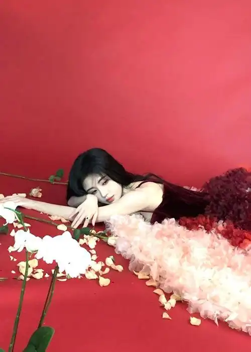 鞠婧祎盛放的玫瑰妻子的容貌我的荣耀鞠婧祎你真的是美出新高度