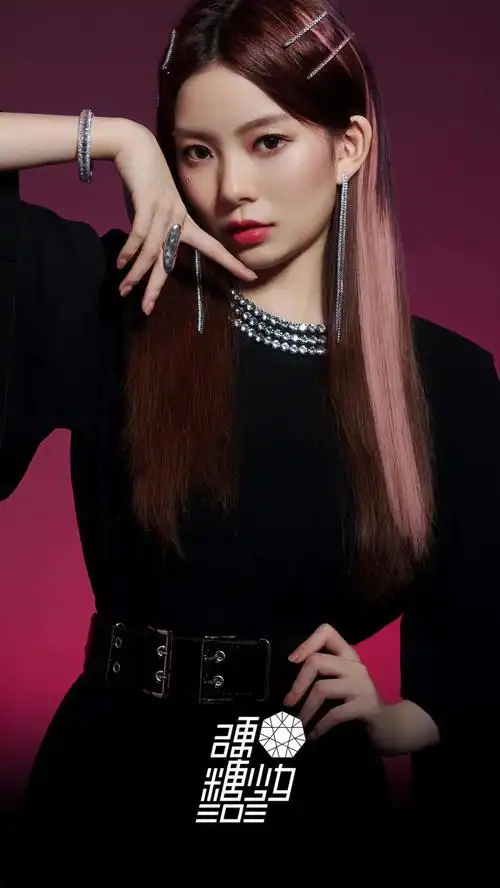 小哥哥小姐姐前来报道硬糖少女303sky天空少年99划算夜迎电视晚会首秀