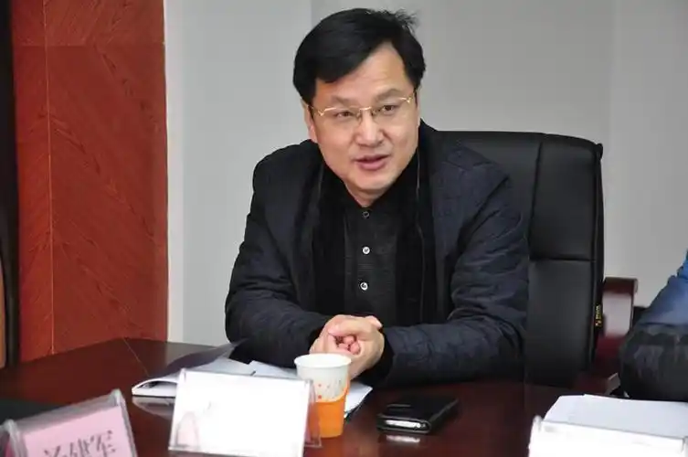 省委政研室城市处粟志远