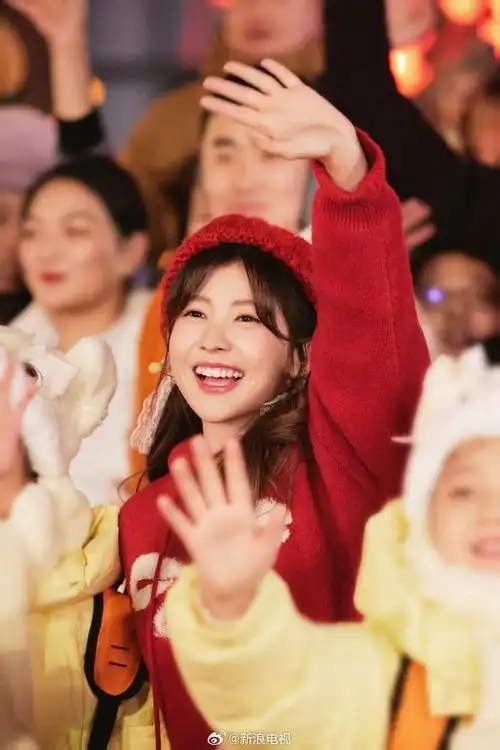 赖美云上央视春晚真的太可爱了