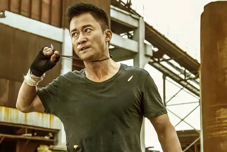 吴京新片定档全球同步!跟杰森斯坦森联手打怪兽,票房能破50亿吗