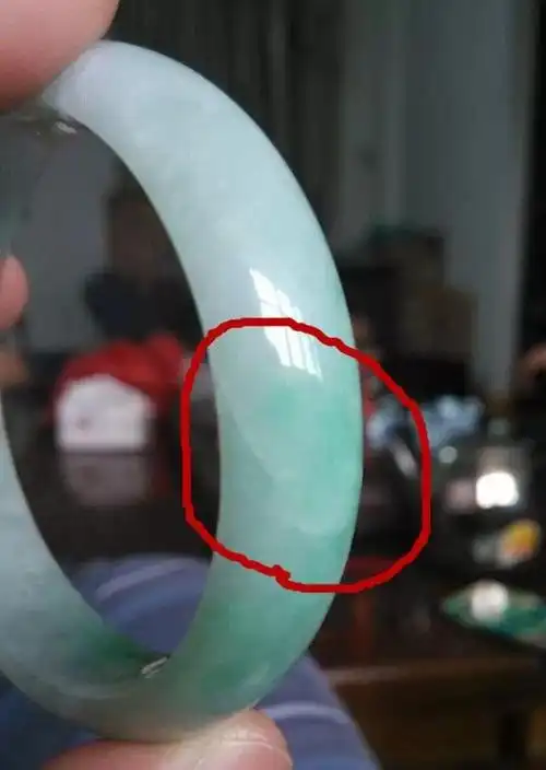 玉镯的石纹,裂纹,裂痕如何区分
