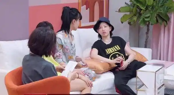 回应浪花质疑,吴昕自我反省,万茜李斯丹妮重新定义红不红的问题