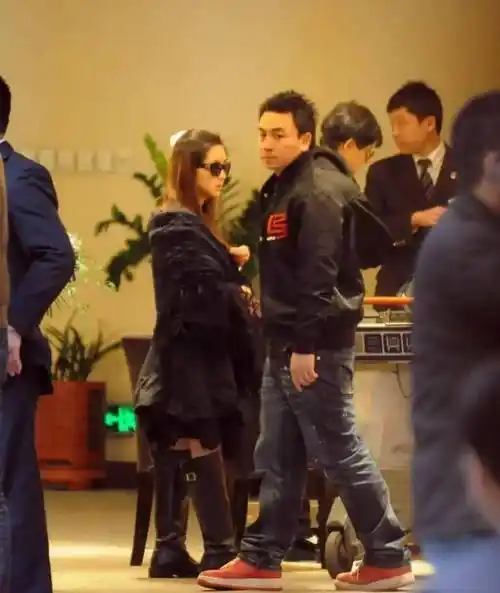 "顶流功夫童星"的唏嘘爱情和被雪藏之谜_释小龙_孩子_儿子