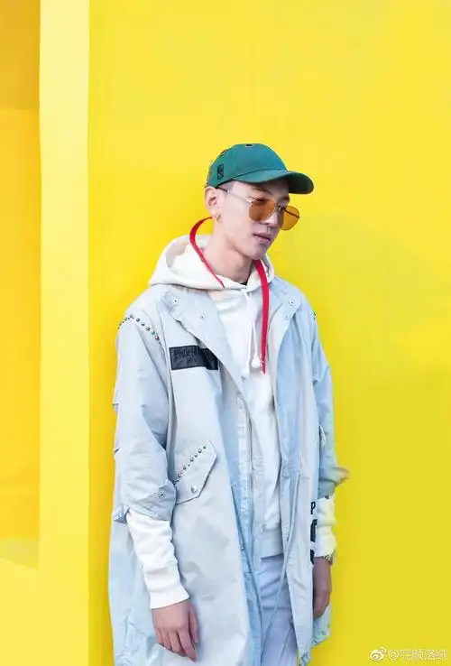 你关注了吗?不可不知的颜值实力上线的95后"新生代小鲜肉"