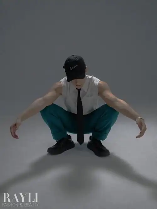 董又霖行走在纯粹人间