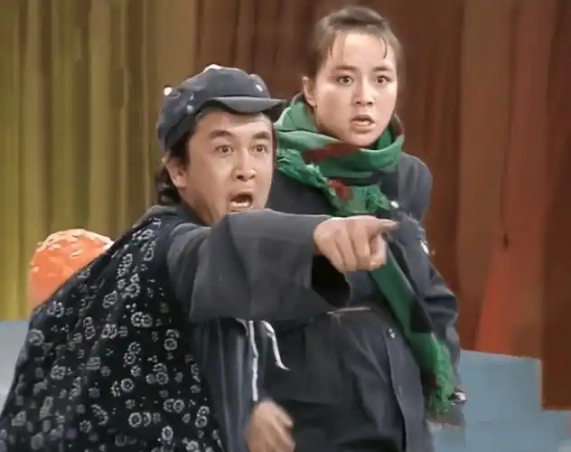 著名小品演员黄宏不再隐瞒,揭开当年被免职原因,人事调动是幌子