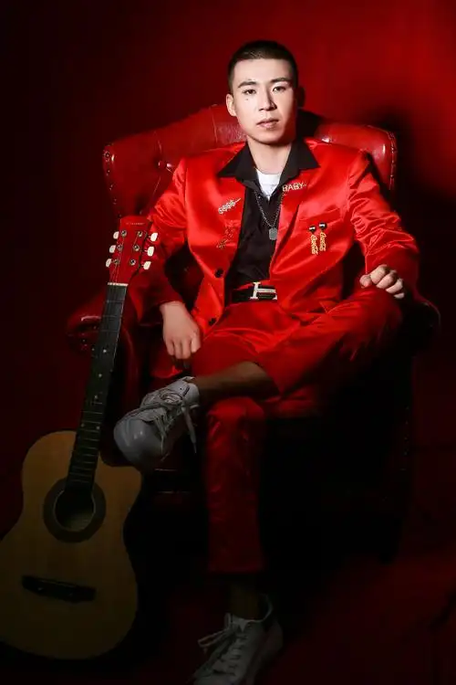 href="/item/音乐人">音乐人 /a>,华人男歌手,伤感流行音乐创作