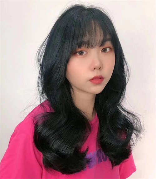 2023年显白发色推荐 高级感蓝黑色染发_2023年流行发型 - 美发站