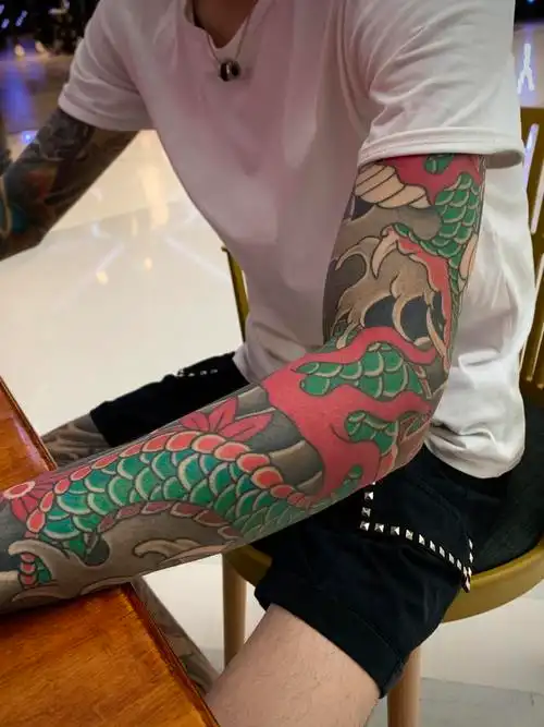 老传统半甲花臂龙买家秀一枚