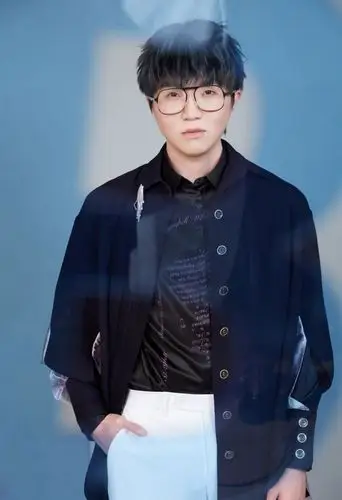 毛不易双十一狂欢夜帅气图片,毛不易图片-第4图