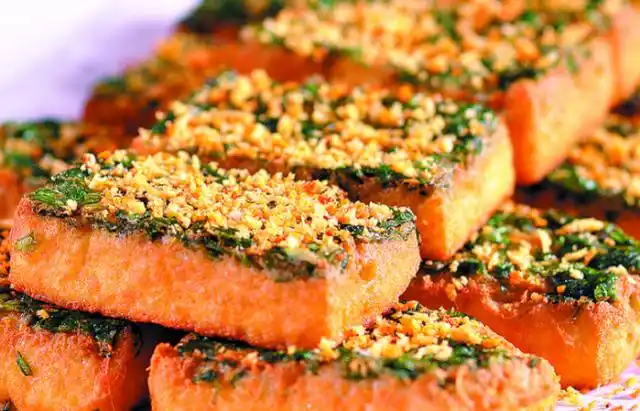 真正外酥里嫩的椒盐豆腐口味独特大人小孩都喜欢