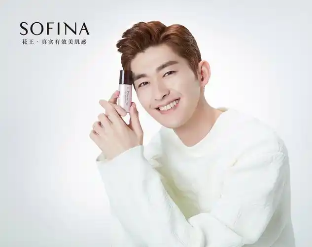 张翰携手日系人气品牌 专注作品获品牌青睐