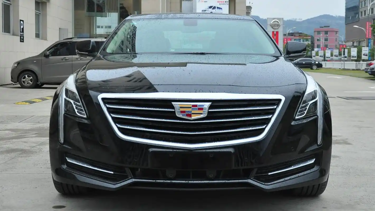 凯迪拉克中大型车,比奔驰c级气派,轴距超3米1配10at,破百8.1秒