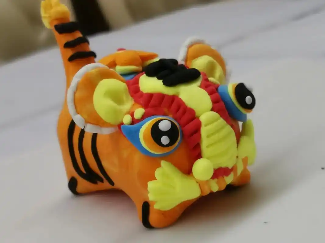 寒假作业 #布老虎 美术作业,轻粘土制作布老虎,寒假作业进 - 抖音