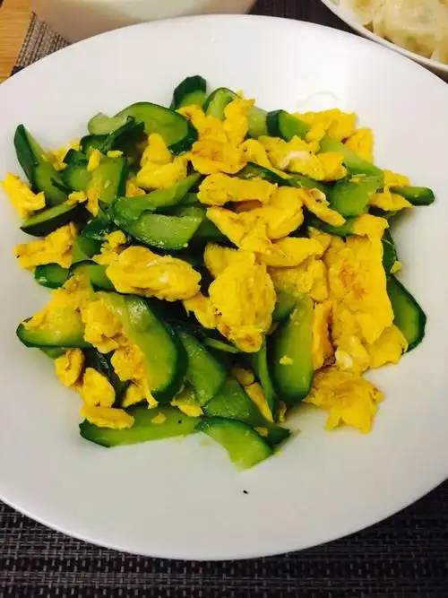 gaaabbb做的黄瓜炒鸡蛋