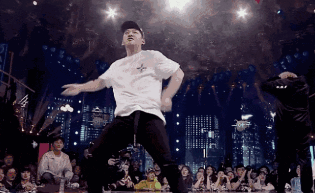 连续斗舞22轮才决出冠军的这就是街舞怎一个燃字得了