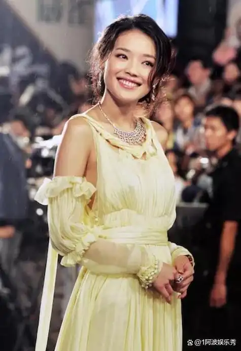 从数字片女星到影后,舒淇成长之路让人惊叹,她说了出自己的心声