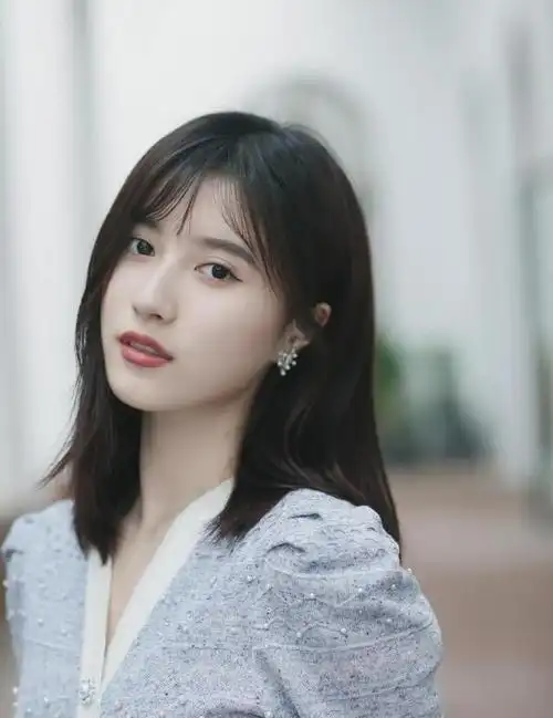 胡嘉欣美图!__财经头条