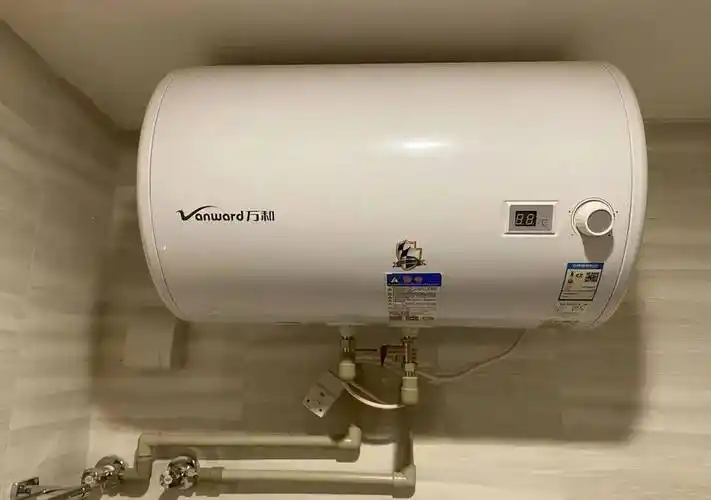 原创电热水器为什么不香了从盲目跟风到无人问津这6大缺点太明显