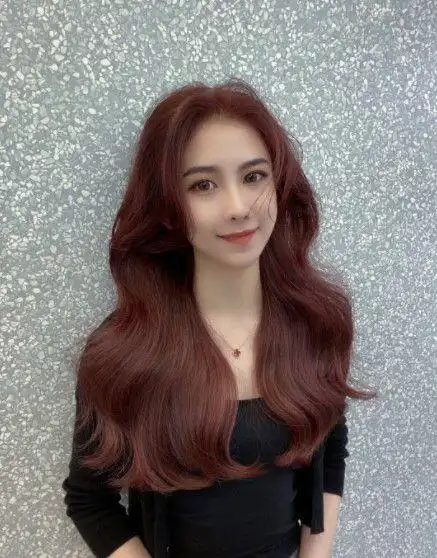 2021流行发色3. 红茶棕色发色 图片来源:莆田接发染发3am小新@red