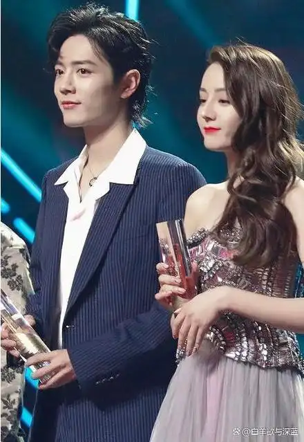 肖战和迪丽热巴这对实力派演员再次成为热搜关注焦点,网友纷纷盛赞