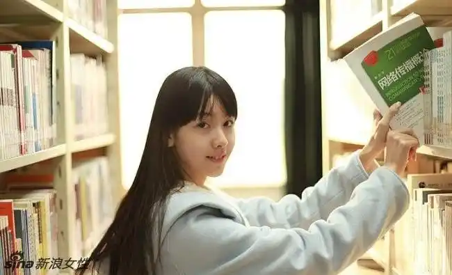 南航校花陈都灵清纯秒杀奶茶妹妹 谁是你的菜 (7/17)