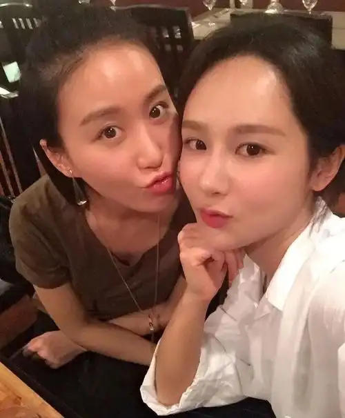 杨紫闺蜜昨天大婚孔笙当证婚人新郎竟然是大江大河2导演