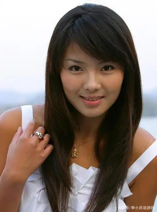 美的强度演技派刘涛不仅是美在脸部,而且美在完美的身体比例中