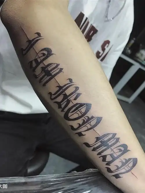 哥特英文_纹身图案手稿图片_nicole的纹身作品集